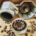 Consuma più la moka o le cialde per la macchinetta del caffè?