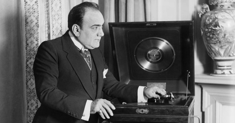 Enrico Caruso e la sua passione per il caffè: celebrazioni nel ...
